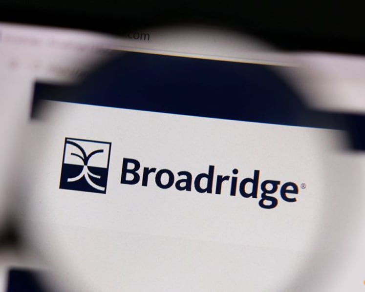 Broadridge quarterly profit climbs on investor communications strength