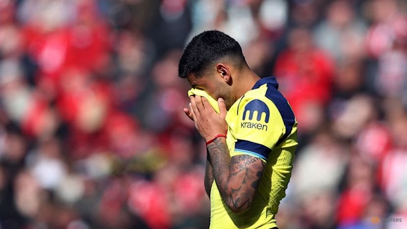 Sunderland's Brobbey deserved red for foul on Spurs' Romero, Premier League panel says