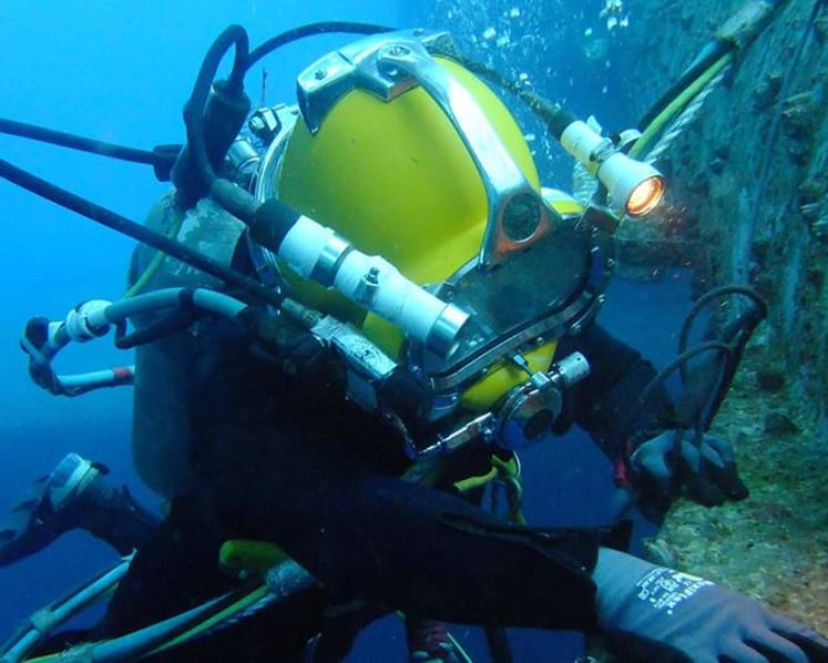 'Just jump': In commercial diving industry, claims of risky practices surface