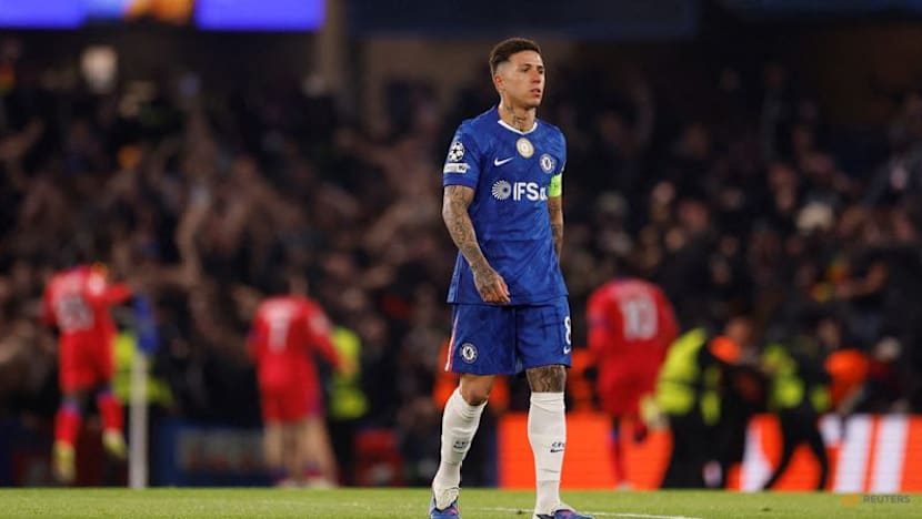 Fernandez completely committed to Chelsea, says Rosenior