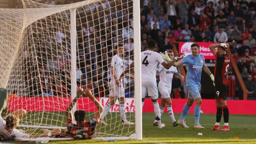 Watkins scores the winner as 10-man Villa beat Bournemouth 1-0 Watkins scores the winner as 10-man Villa beat Bournemouth 1-0