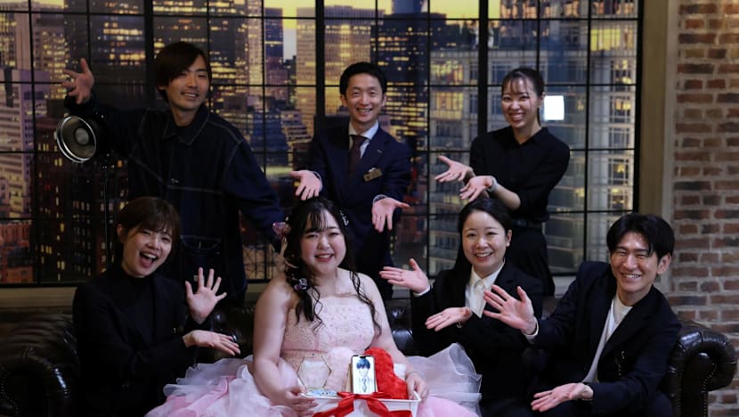 Kisah perempuan Jepang menikahi karakter AI, akui hidupnya kini lebih bahagia