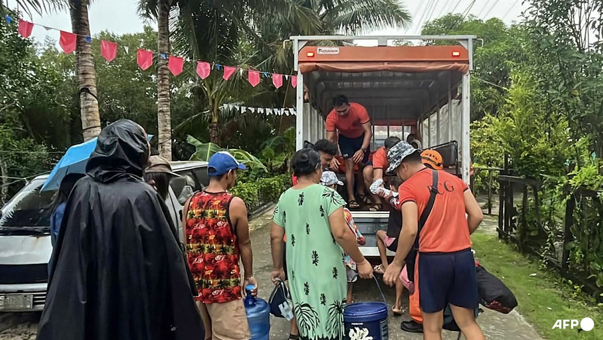 Thousands evacuated as typhoon bears down on Philippines