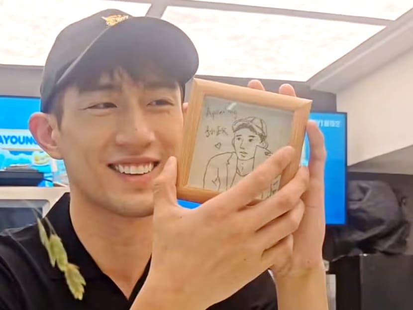 Fans of actor Ayden Sng shower him with gifts as he works at cafe in China as part of reality show