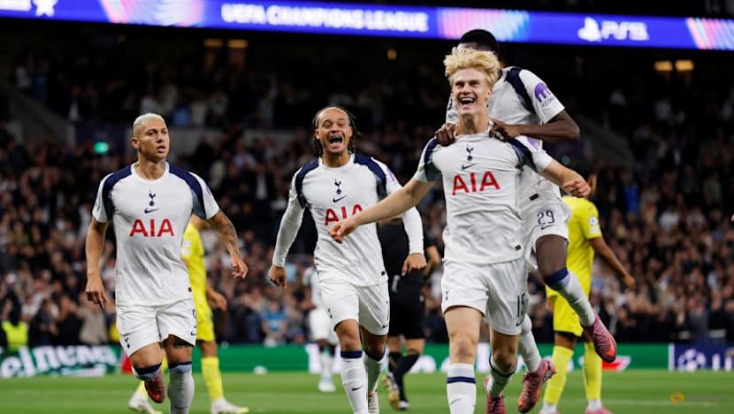 Tottenham edge out Villarreal thanks to early own goal