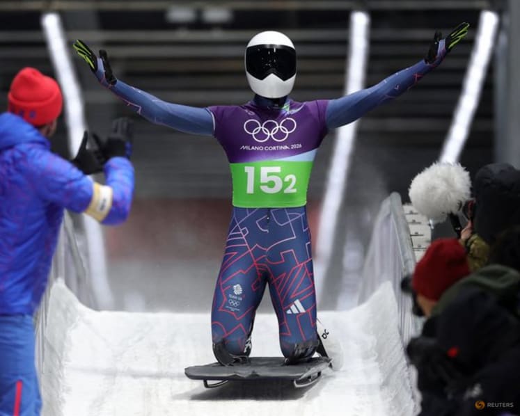 Skeleton-Weston and Stoecker claim first mixed team gold for Britain