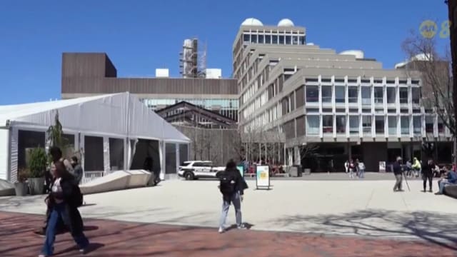 我国哈佛留学生： 未收到国际事务办公室任何通知 一切都不在他们掌控之中