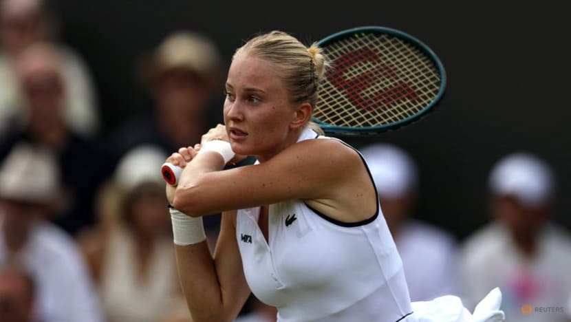 Feeling hot, hot, hot - Swiatek downs Wimbledon debutant to reach round two Feeling hot, hot, hot - Swiatek downs Wimbledon debutant to reach round two