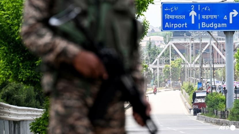 Pakistan returns Indian border guard captured after Kashmir attack Pakistan returns Indian border guard captured after Kashmir attack