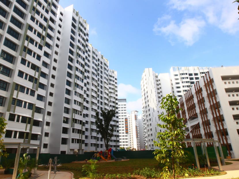 Most participants in the dialogue session favoured higher CPF housing grants 
for first-timers buying resale 
flats near their parents’ homes.
TODAY FILE PHOTO