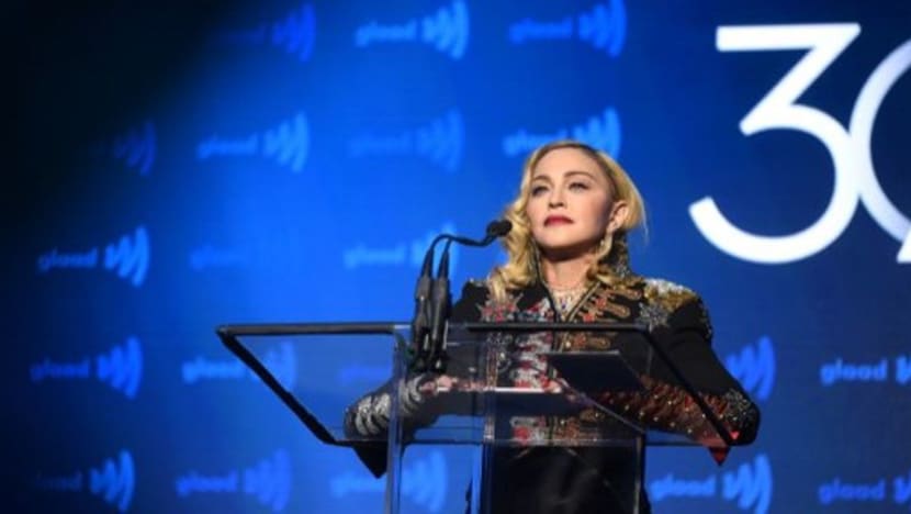 Madonna teruskan persembahan di Eurovision meskipun ada seruan boikot