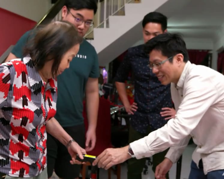 From a walking-stick alarm, to VR time travel: How tech can help dementia patients