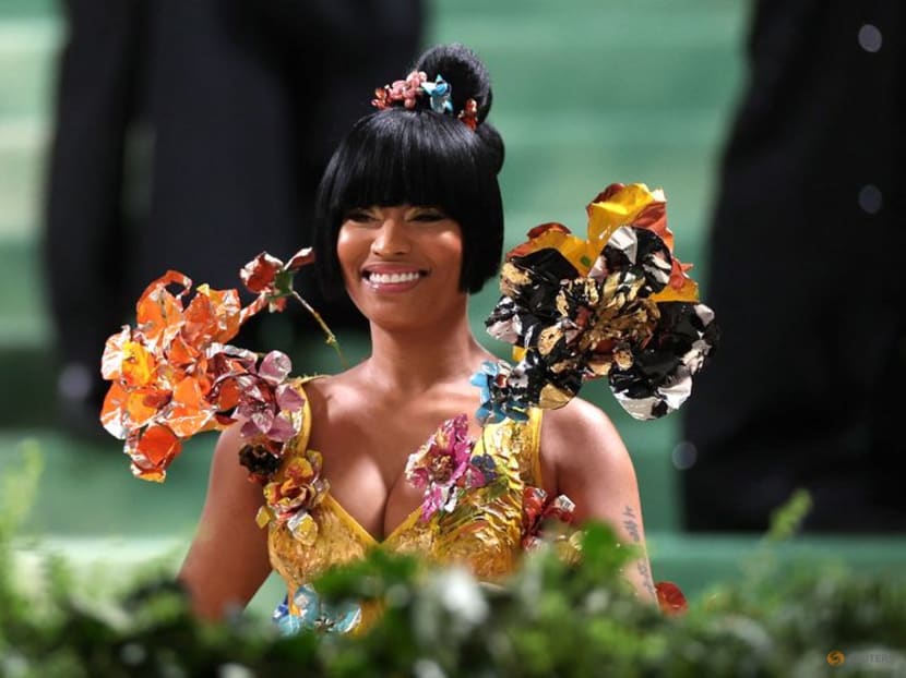 Rapper Nicki Minaj cancels show in England after being held at Amsterdam airport Rapper Nicki Minaj cancels show in England after being held at Amsterdam airport