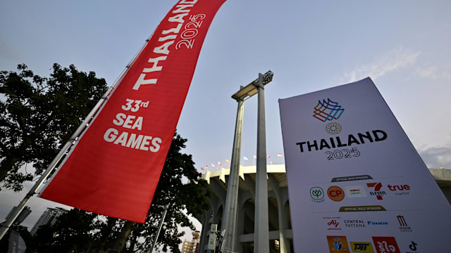 出发啦！新传媒中文新闻采访队飞曼谷 展开东运两周采访任务