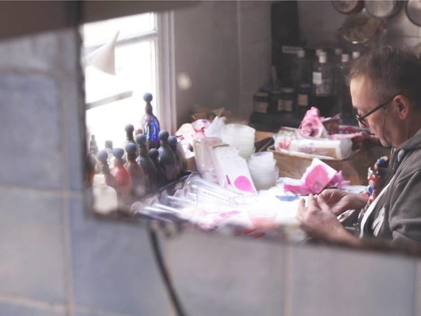The last of the artisans: Meet the tiny studio that makes Dior blooming beautiful The last of the artisans: Meet the tiny studio that makes Dior blooming beautiful