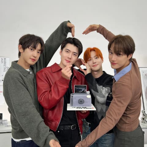 EXO回归12月开见面会，张艺兴也将加入！ - vibes by 8world