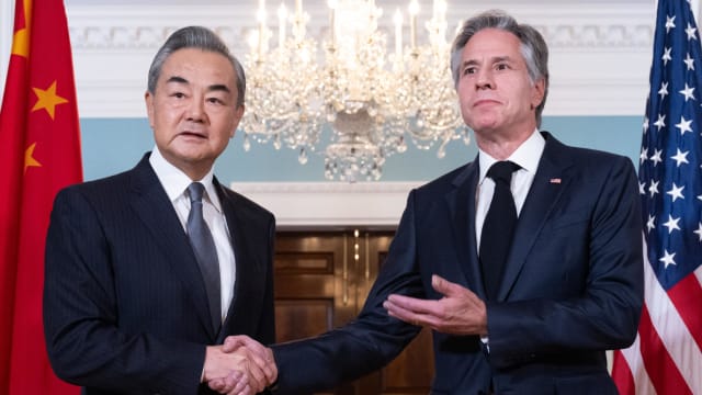 王毅：中美两国分歧但也有共同利益需深入对话