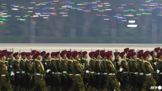 缅甸军方宣称夺回代莫索控制权 战火仍未平息