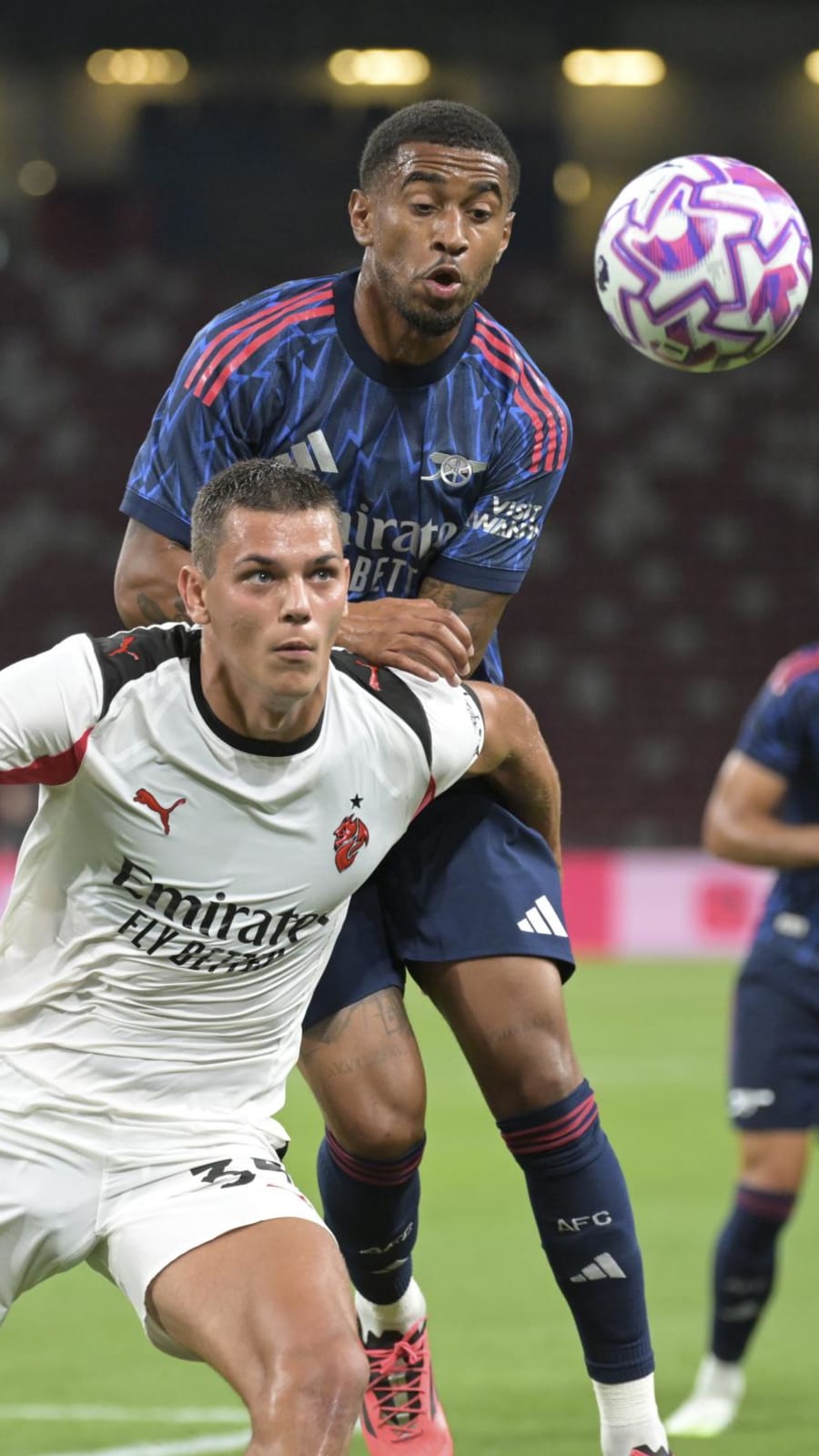 Arsenal edge AC Milan 1-0 in Singapore pre-season opener