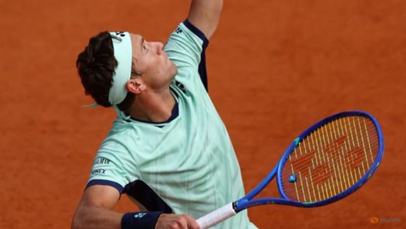 Ruud recovers from Rome mauling for winning start at French Open Ruud recovers from Rome mauling for winning start at French Open