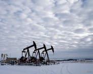 Oil eases on signs US is loosening Iranian closure of Strait of Hormuz