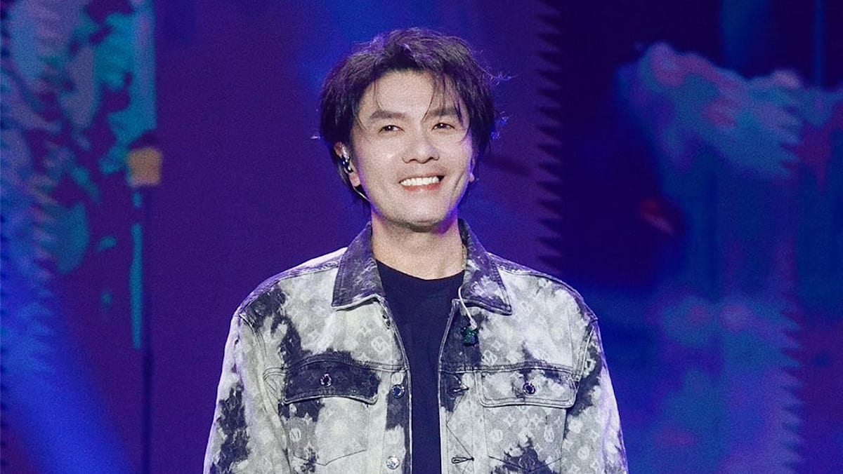 Singaporean singer A-Do stuns with youthful appearance after hiatus due to health issues