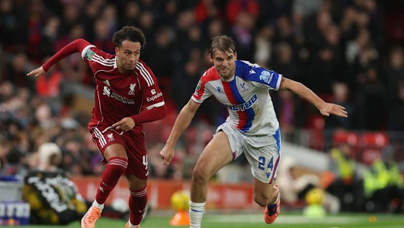 Liverpool thrashed by Palace, holders Newcastle through in League Cup
