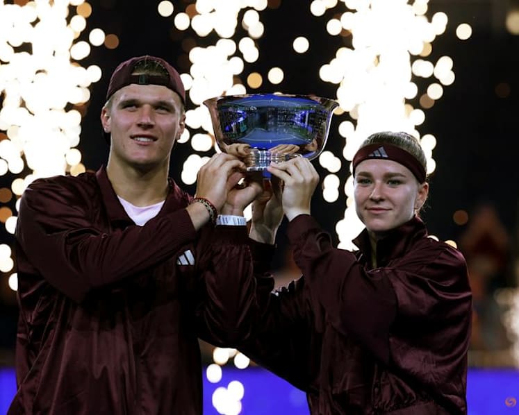 Muchova and Mensik win US Open mixed doubles title