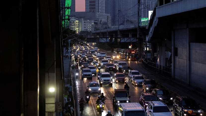 Philippines revises medium term growth targets to reflect global uncertainties Philippines revises medium term growth targets to reflect global uncertainties