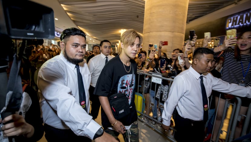 Show Luo Told Off A Reporter For Not Doing Her Homework