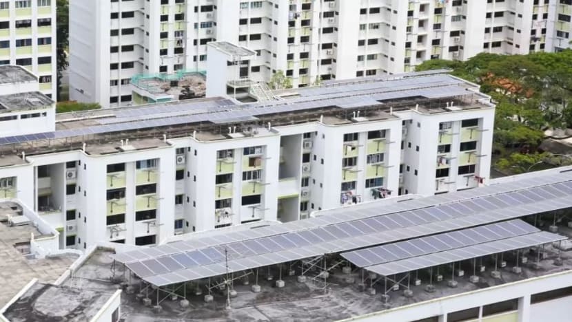 Panel suria akan dipasang di lebih 1,000 blok HDB dan tapak pemerintah, termasuk sekolah Panel suria akan dipasang di lebih 1,000 blok HDB dan tapak pemerintah, termasuk sekolah