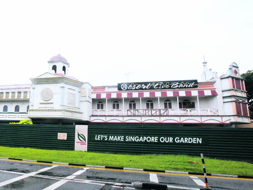 The former Marine Bowl building is still there, although parts of other buildings in Marine Cove have been torn down. Photo: Ernest Chua