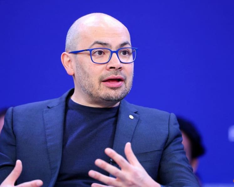 Exclusive-Inside the Google executive moves that led to its big AI reshuffle