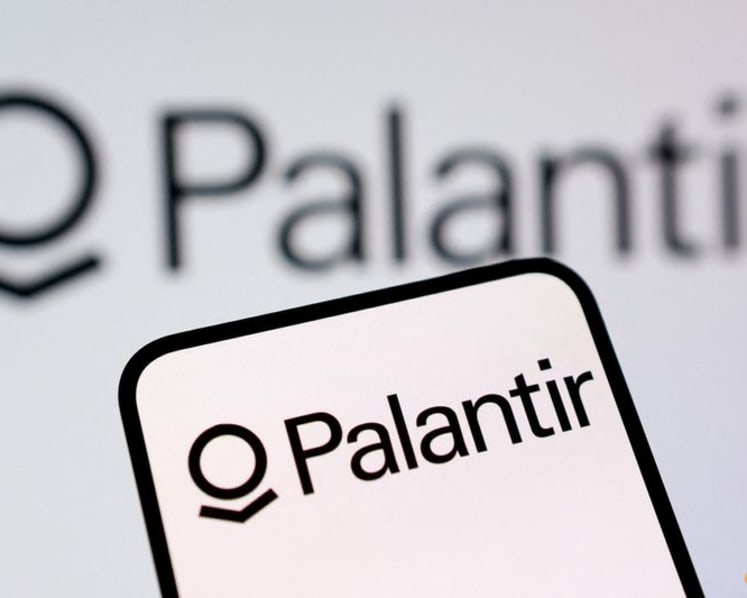 Palantir lifts annual revenue forecast as data analytics spending booms