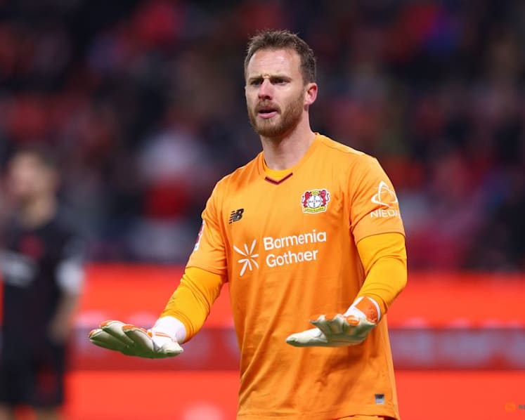 Leverkusen's Flekken and Tella suffer injury setbacks