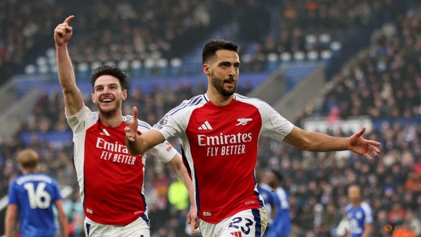 Arsenal hoping for Man City favour in title race