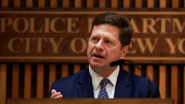 特朗普提名检察官克莱顿出任新一任国家情报总监