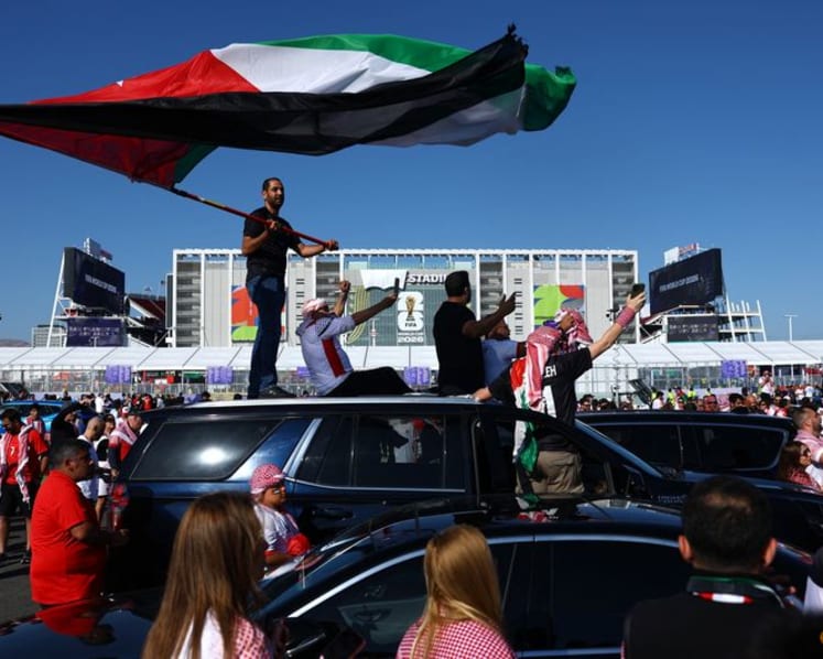 Road-tripping Jordan fans hail World Cup debut