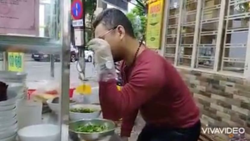 Polis Vietnam soal siasat penjual mi susuli video parodi cef selebriti 'Salt Bae'