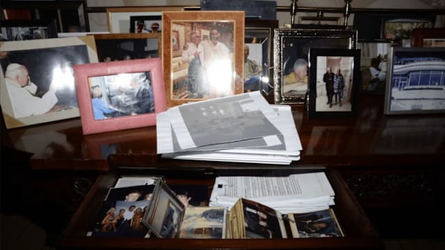 含特朗普照片曾被删除 现已重返爱泼斯坦性侵档案