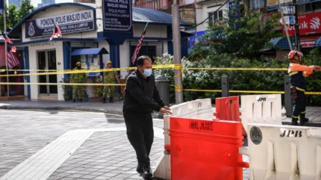 马国同个地陷地点50米外 出现第二个地洞