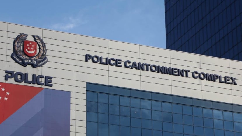 Polis tekankan 'pendirian tegas terhadap diskriminasi di tempat kerja' selepas bekas pegawai dakwa penilaian prestasi jatuh kerana hamil Polis tekankan 'pendirian tegas terhadap diskriminasi di tempat kerja' selepas bekas pegawai dakwa penilaian prestasi jatuh kerana hamil