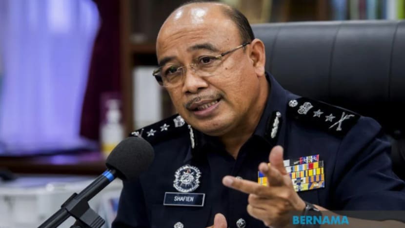Pasangan Orang Asli berjaya ditemui selepas lari elakkan saringan COVID-19 Pasangan Orang Asli berjaya ditemui selepas lari elakkan saringan COVID-19