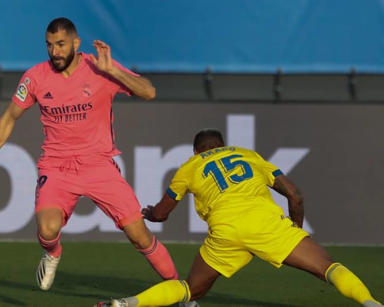 Footbal: Promoted Cádiz stuns Real Madrid 1-0