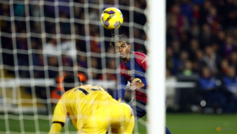 Barcelona edge Rayo to claim top spot with Lewandowski penalty Barcelona edge Rayo to claim top spot with Lewandowski penalty