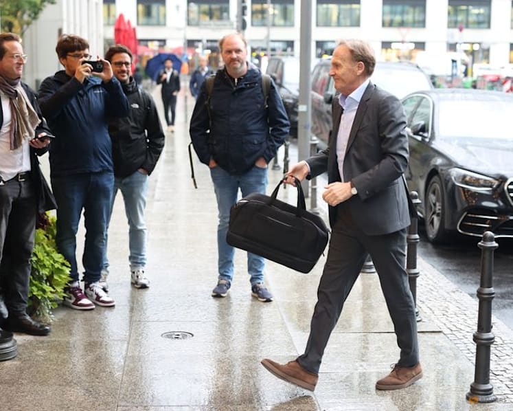 UEFA chief Ceferin reverses decision to step down, seeks final term