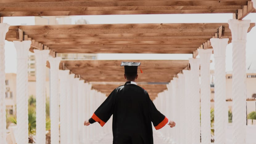  KOMENTAR: Ke mana mahasiswa kita? Kondisi intelektual mahasiswa Melayu S'pura hari ini 