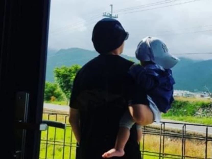 Jay Chou's Wife Hannah Quinlivan Gives Everyone The First Proper Look At Their Son Romeo