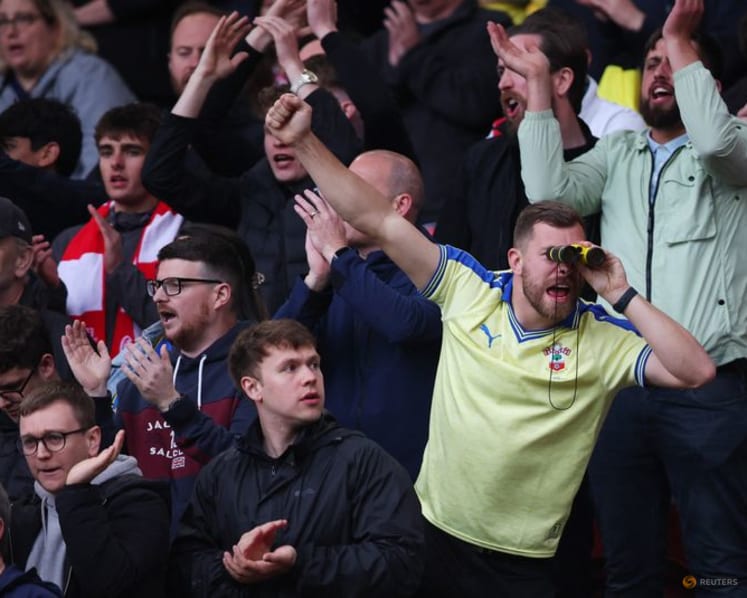 Cheat row overshadows Middlesbrough v Southampton playoff stalemate