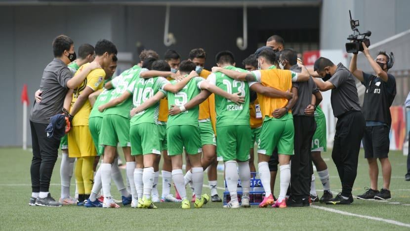 Football: Geylang player tests positive for COVID-19; entire squad self-isolating and will undergo tests Football: Geylang player tests positive for COVID-19; entire squad self-isolating and will undergo tests